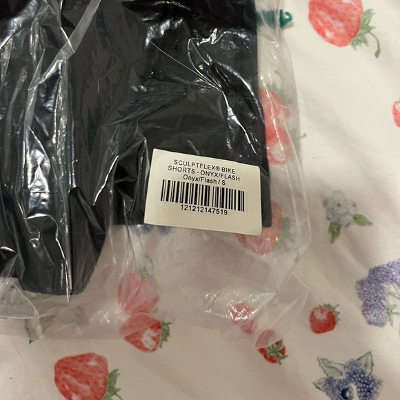 NWT Set Active Sculptflex Bike Short in Onyx/Flash - Picture 2 of 2